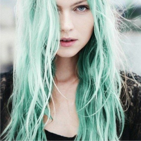 22” Mint Green BODY WAVY LaceFront Wig NEW
